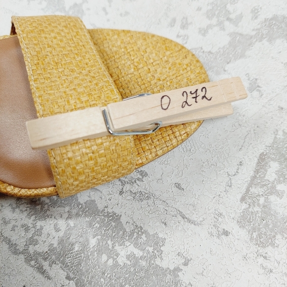 NEW Nordstrom Carrie Yellow Leather Slip On Buckle Ankle Strap Wedge Sandal O272 - Picture 10 of 10